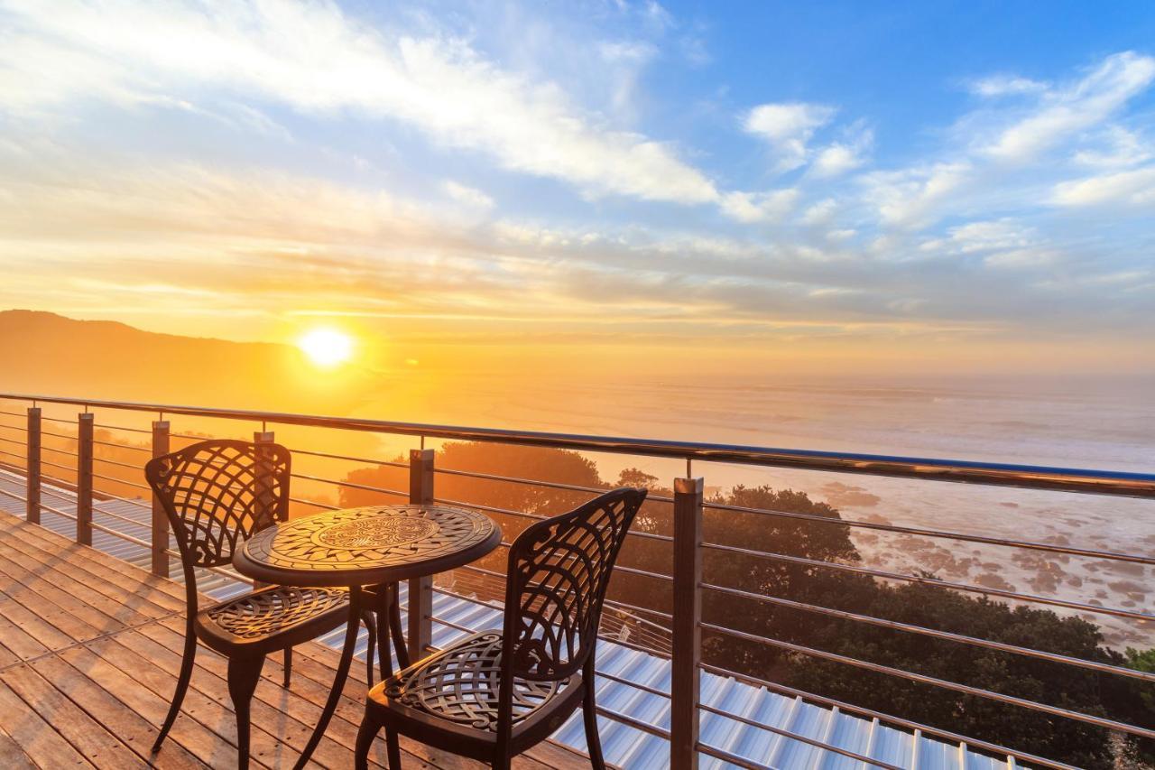 Morgan Bay Hotel Bagian luar foto